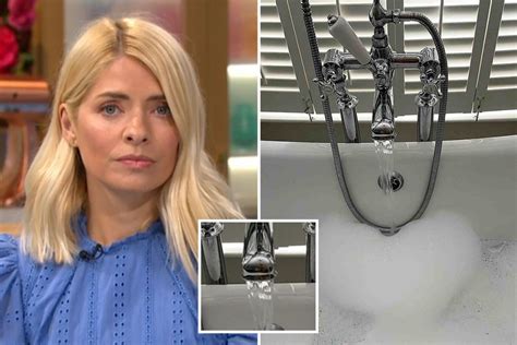 her reflection holly willoughby bath picture|Holly Willoughby deletes bathroom photo after fans。